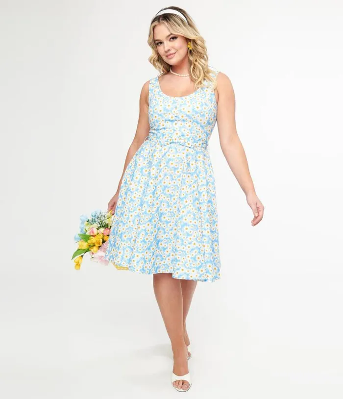 1950s Blue and Daisy Print Cotton Selda Swing Dress Dresses Unique Vintage Pocket Dresses 1950s Blue and Daisy Print Cotton Selda Swing Dress Dresses Unique Vintage Pocket Dresses