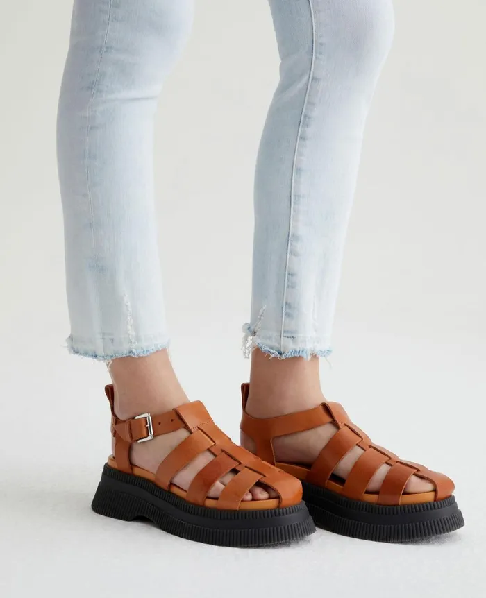 AG Jeans Mari Crop Optimist Moonwash Women Denim AG Jeans Mari Crop Optimist Moonwash Women Denim