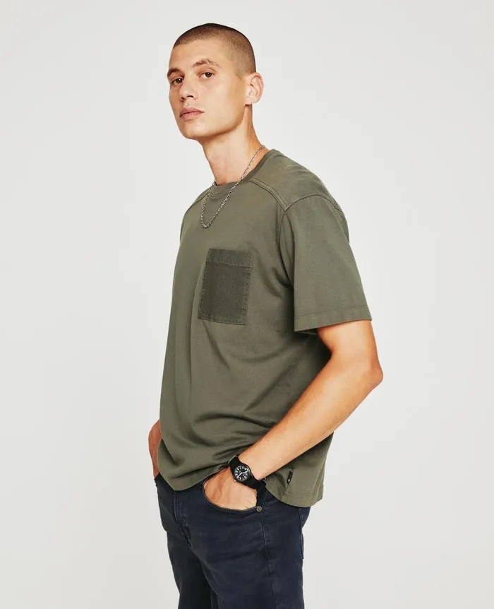AG Jeans Shane Crew Armory Green Men Tees AG Jeans Shane Crew Armory Green Men Tees
