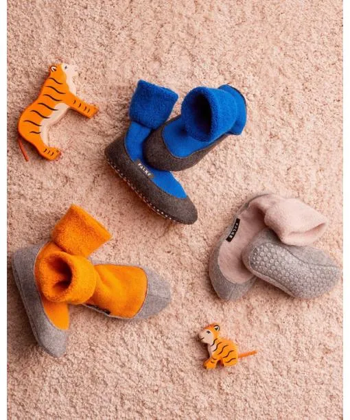 Babies and Kids Cosyshoe Teens Kids Slippers Calla Green FALKE House Socks
