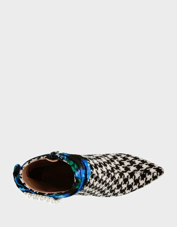 Betsey Johnson Women IDRIS BLACKWHITE Black White