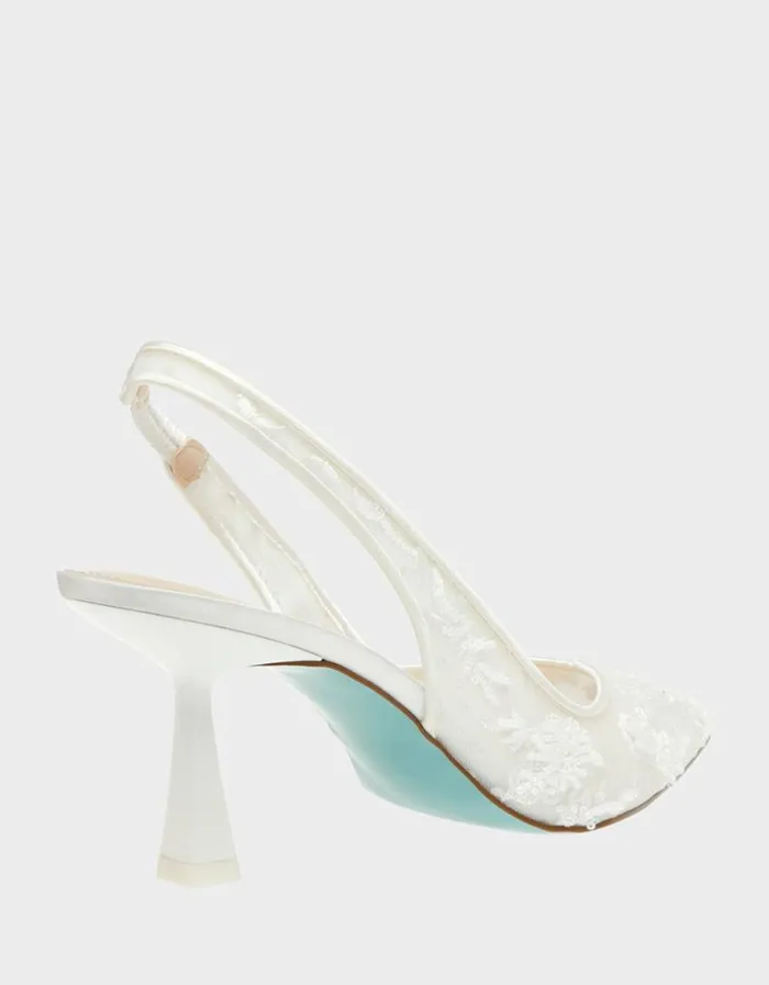 Betsey Johnson Women NIKKI IVORY Ivory