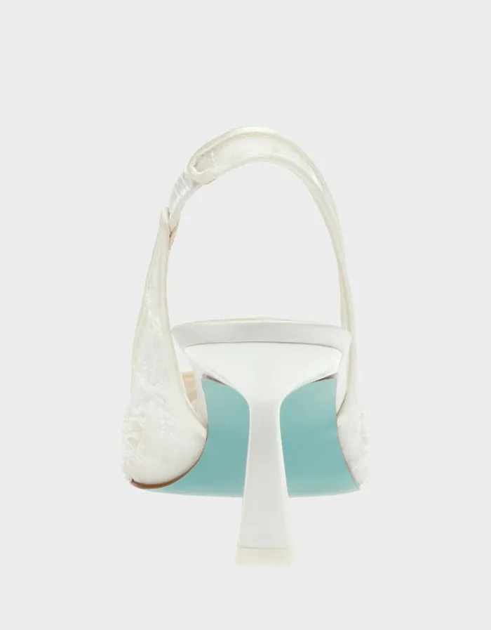 Betsey Johnson Women NIKKI IVORY Ivory