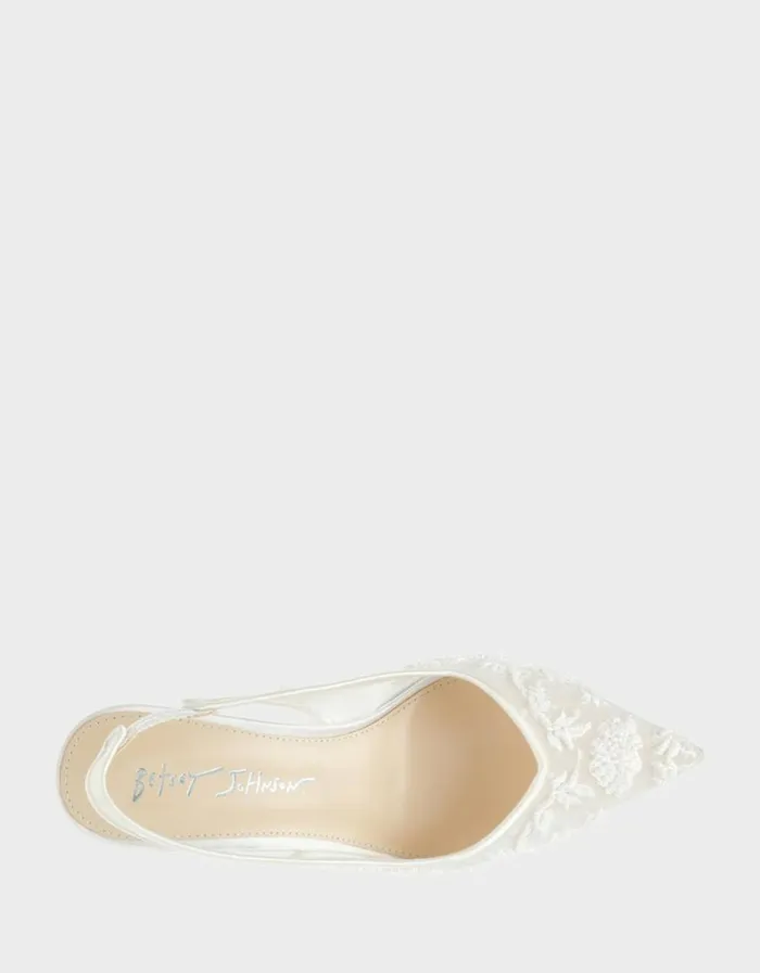 Betsey Johnson Women NIKKI IVORY Ivory