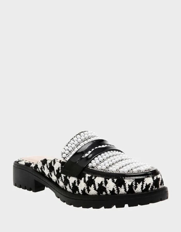 Betsey Johnson Women RONIN BLACKWHITE Black White