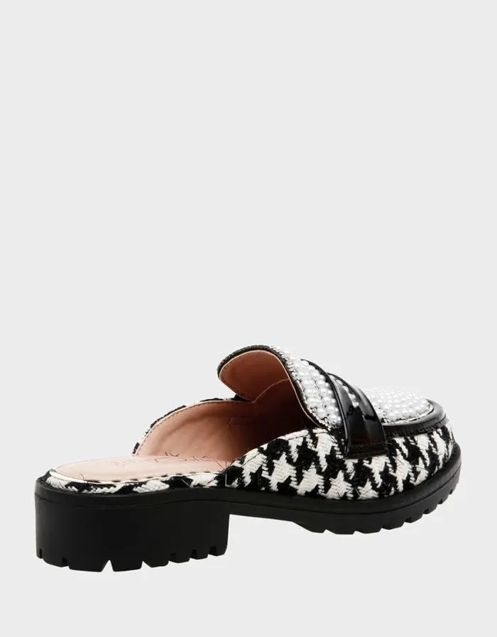 Betsey Johnson Women RONIN BLACKWHITE Black White
