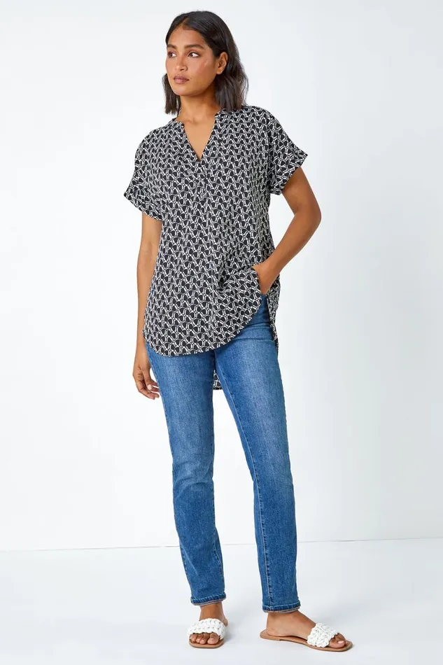 Black Abstract Print Woven Pleat Front VNeck Top Women Roman Tops