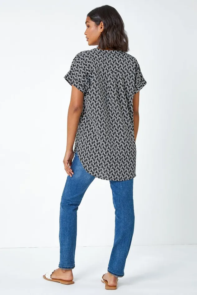 Black Abstract Print Woven Pleat Front VNeck Top Women Roman Tops