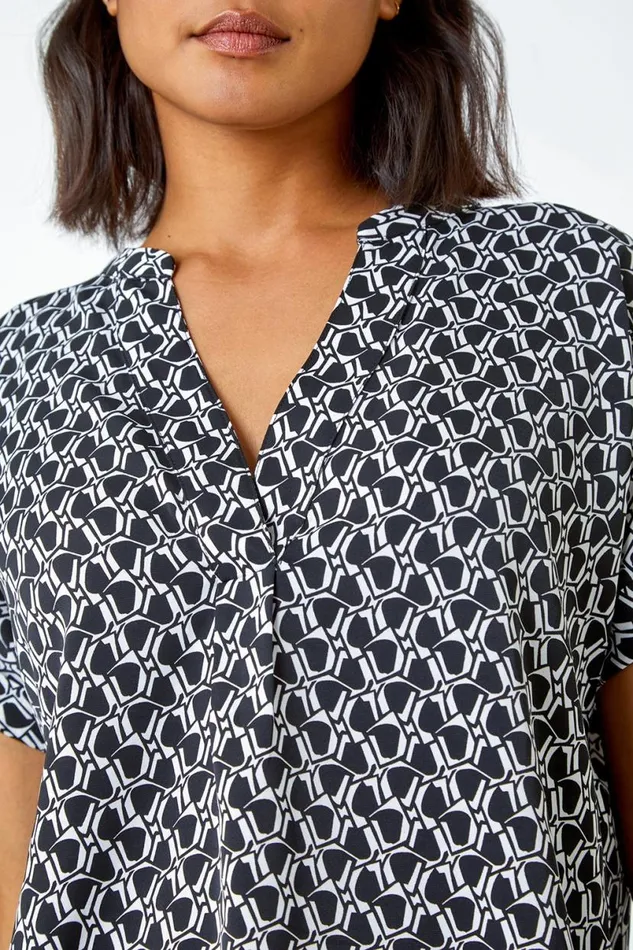 Black Abstract Print Woven Pleat Front VNeck Top Women Roman Tops