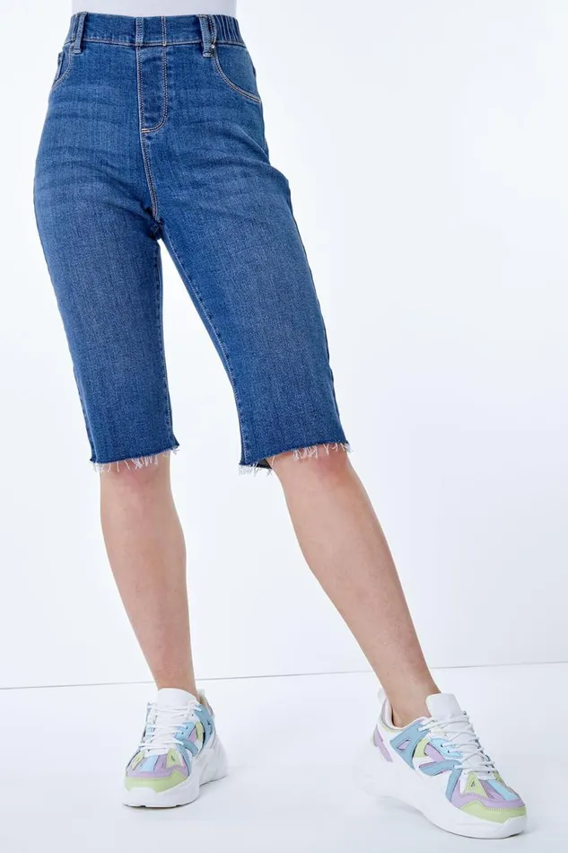 Denim Raw Hem Knee Length Shorts Women Roman Shorts