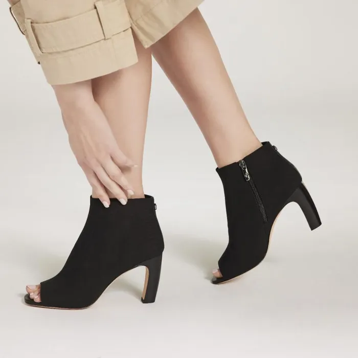 Donald Pliner Bootie PROMYSE Black 8211 Women Donald Pliner Bootie PROMYSE Black 8211 Women