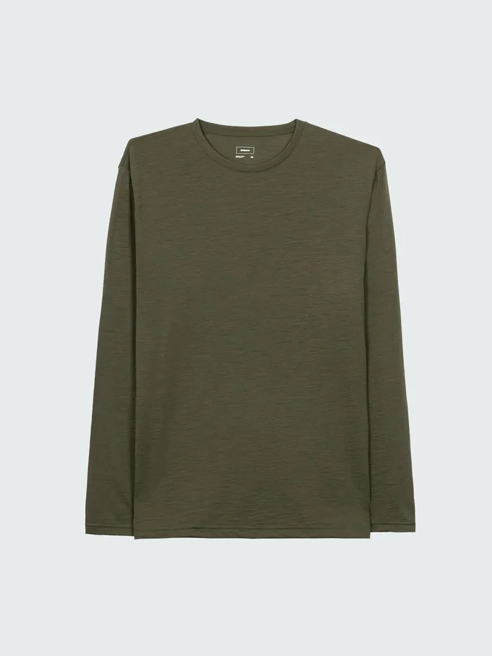 Finisterre Base Layers and Underwear Men Seeker Merino Long Sleeve TShirt Olive Finisterre Base Layers and Underwear Men Seeker Merino Long Sleeve TShirt Olive