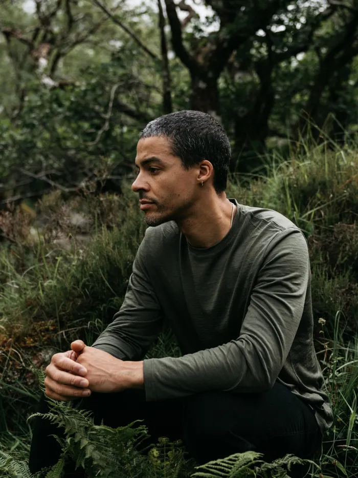 Finisterre Base Layers and Underwear Men Seeker Merino Long Sleeve TShirt Olive