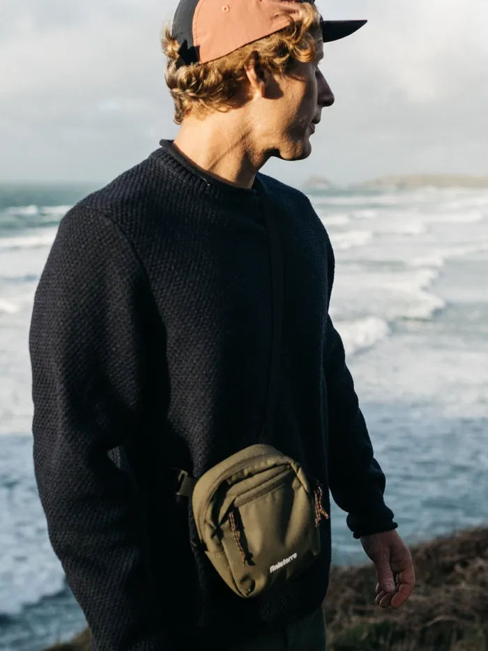 Finisterre Knitwear Men Barents Sweater Indigo