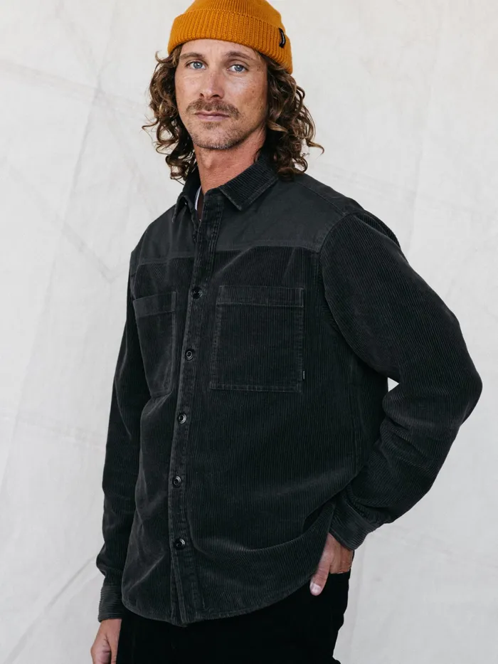 Finisterre Shirts Men Cordium Shirt Raven