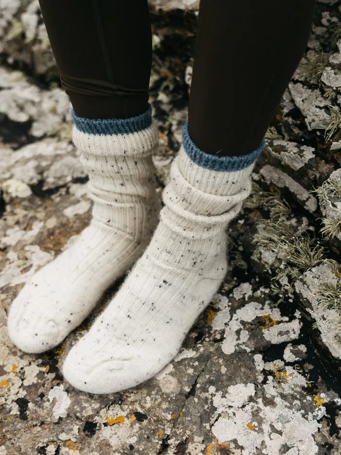 Finisterre Socks MenWomen Bosun Sock Ecrusky Blue