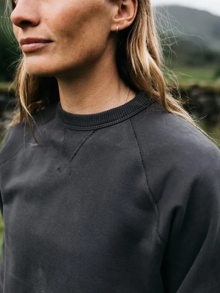 Finisterre Sweatshirts Women Serpentine Sweatshirt Raven Black
