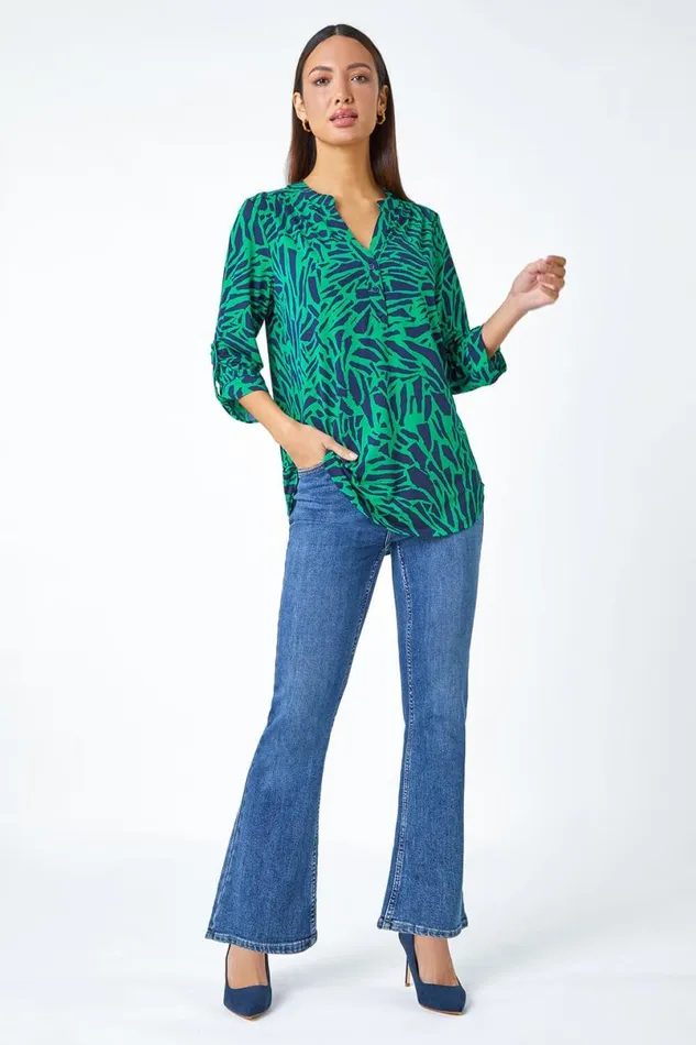 Green Abstract Animal Stretch VNeck Jersey Top Women Roman Tops