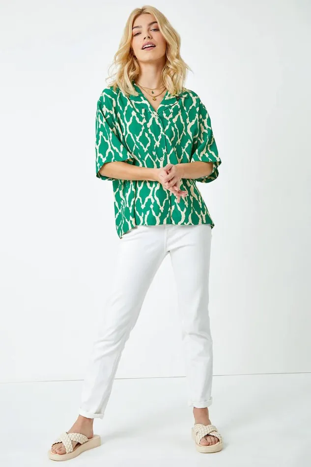Green Relaxed Graphic Print Shirt Women Roman Tops
