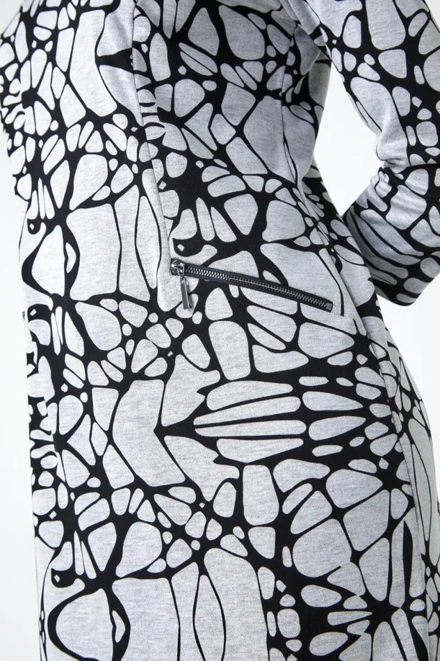 Grey Linear Print Shift Dress Women Roman Dresses
