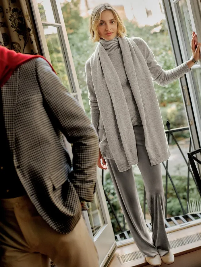 JMcLaughlin Carter Velvet Pants Silver Grey Women Pants JMcLaughlin Carter Velvet Pants Silver Grey Women Pants
