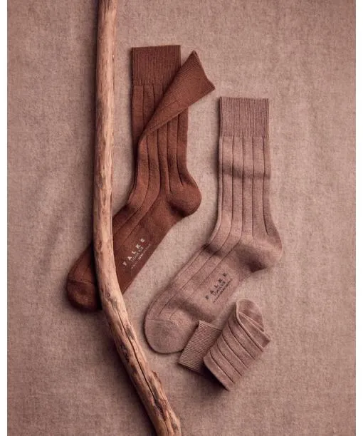 Men Lhasa Rib Men Socks Red Plum FALKE Socks