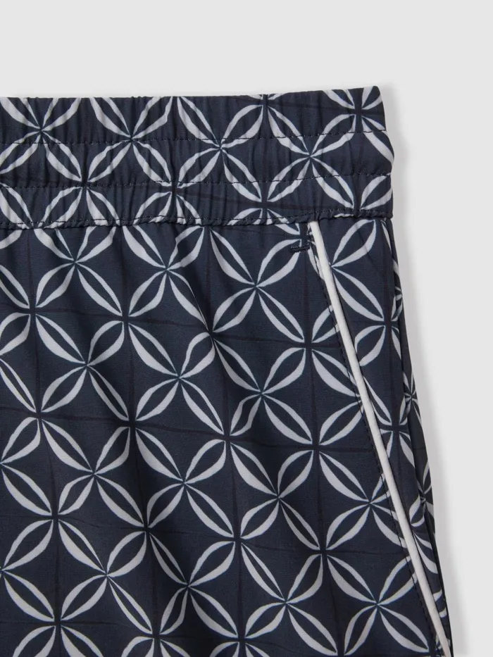 Men Reiss Swimwear Fraser Geometric Print Drawstring Swim Shorts Navywhite