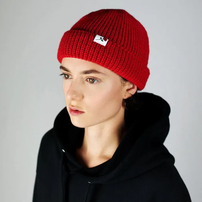 MenWomen BEANIES CAPS and SCARVES Vertere Berlin SHORT WOOL BEANIE ROSE 8211 RED