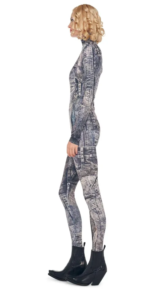 Norma Kamali Tops SLIM FIT LONG SLEEVE TURTLE TOP Blacknavy Denim Print 8211 Clothing Norma Kamali Tops SLIM FIT LONG SLEEVE TURTLE TOP Blacknavy Denim Print 8211 Clothing