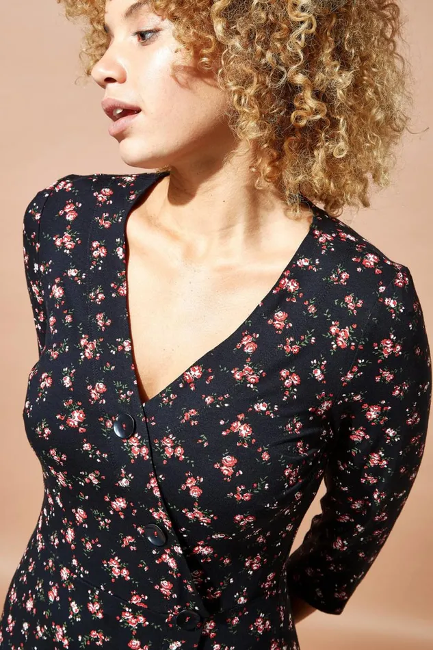 Red Floral Side Button Fit and Flare Tea Dress Women Roman Dresses