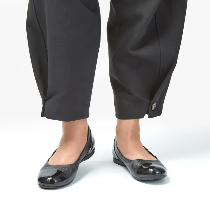 Rena Jazz Black Leather Women Clarks Flats