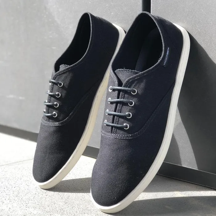 Shoes Men Windsor Smith STANLEY BLACK CANVAS SHOES Shoes Men Windsor Smith STANLEY BLACK CANVAS SHOES