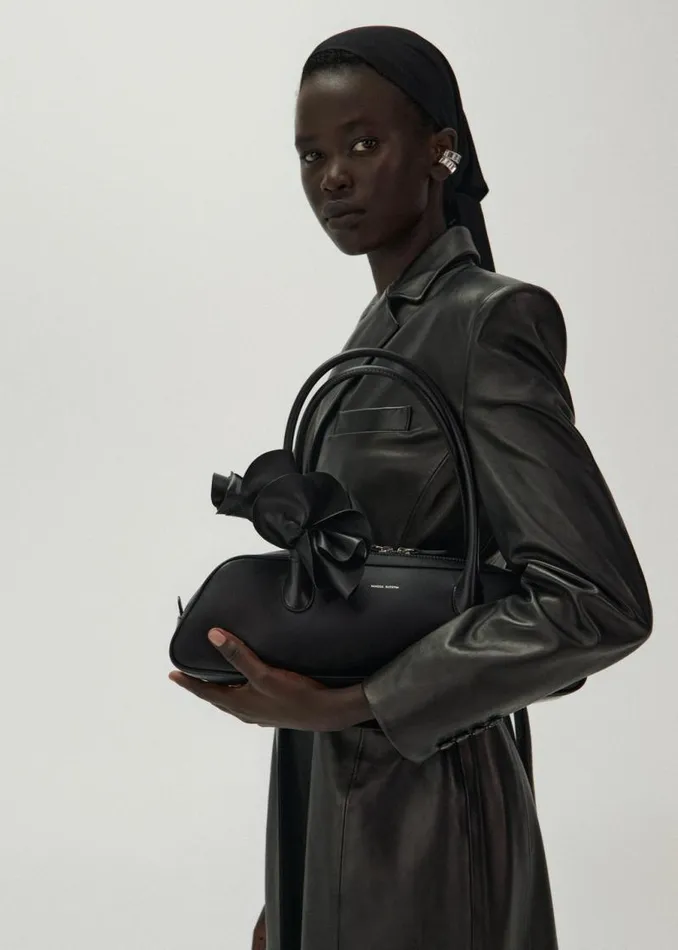 Shop Magda Butrym Handbags Brigitte Trapeze Bag In Black Leather And Silver Shop Magda Butrym Handbags Brigitte Trapeze Bag In Black Leather And Silver