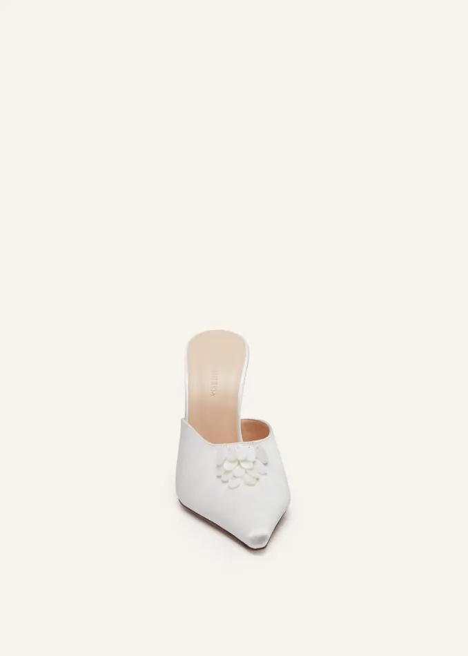 Shop Magda Butrym Shoes Pointed Satin Mules In Cream Pearl Shop Magda Butrym Shoes Pointed Satin Mules In Cream Pearl