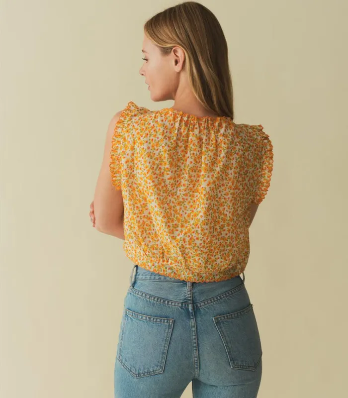 Shop TRAVELER TOP Clementine Daisy Fields DEN Tops
