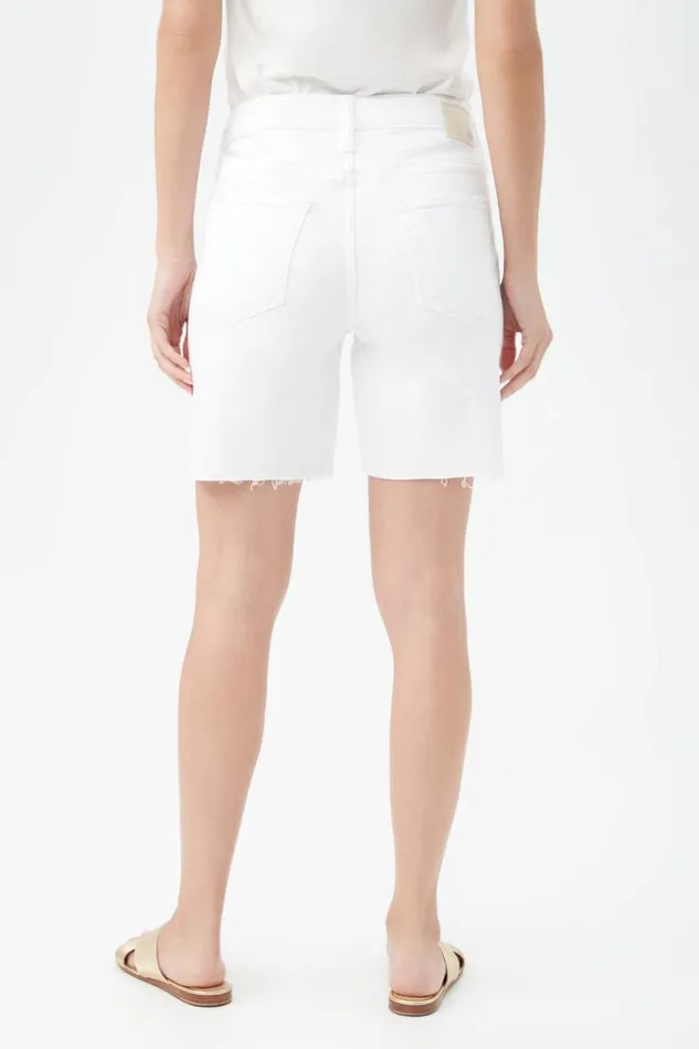 SHOP Trina Turk ALL BOTTOMS AG WOMEN039S WHITE EXBOYFRIEND SHORT