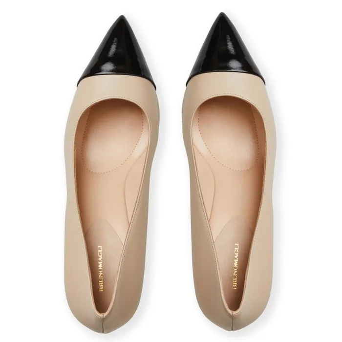TARA Pump CREAMBLACK PATENT Women Bruno Magli Pumps