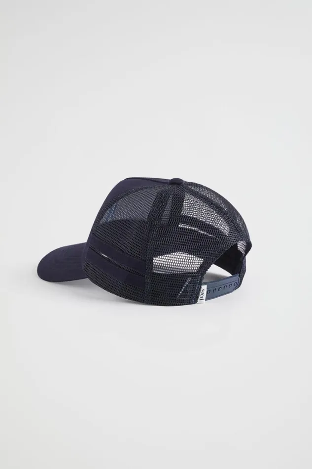 The AZ Of Initials Boy Seed Heritage Initial Cap W