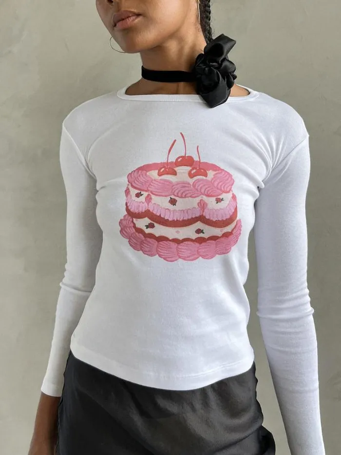 Tops Shop Lisa Says Gah Dana Long Sleeve Tee