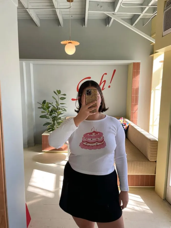 Tops Shop Lisa Says Gah Dana Long Sleeve Tee