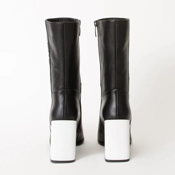 Vinci Leather Boots and Booties The Loretto Black Leather Block Heel Mid Calf Boot 8211 Women