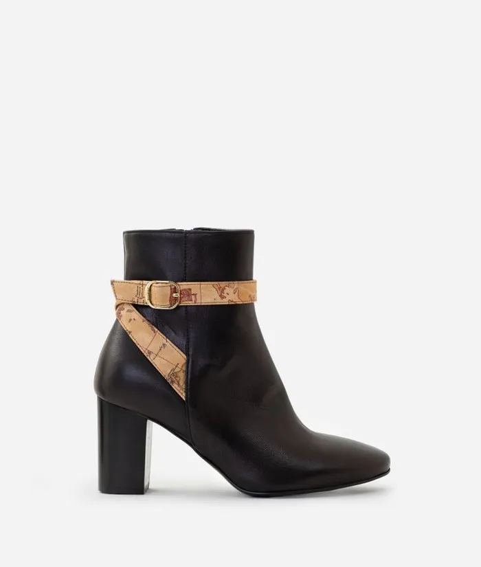 Woman Boots and Booties Alviero Martini Smooth Napa Leather Ankle Boots With Geo Classic Straps Black Woman Boots and Booties Alviero Martini Smooth Napa Leather Ankle Boots With Geo Classic Straps Black