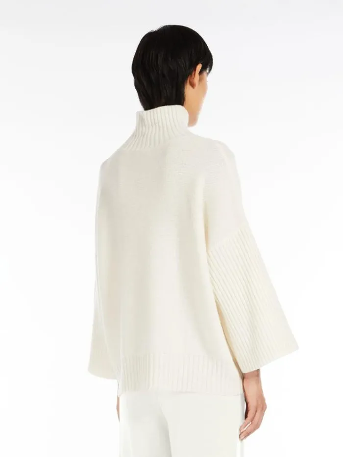 Woman Loose Cashmere Jumper White Maxmara Knitwear And Sweatshirts Woman Loose Cashmere Jumper White Maxmara Knitwear And Sweatshirts