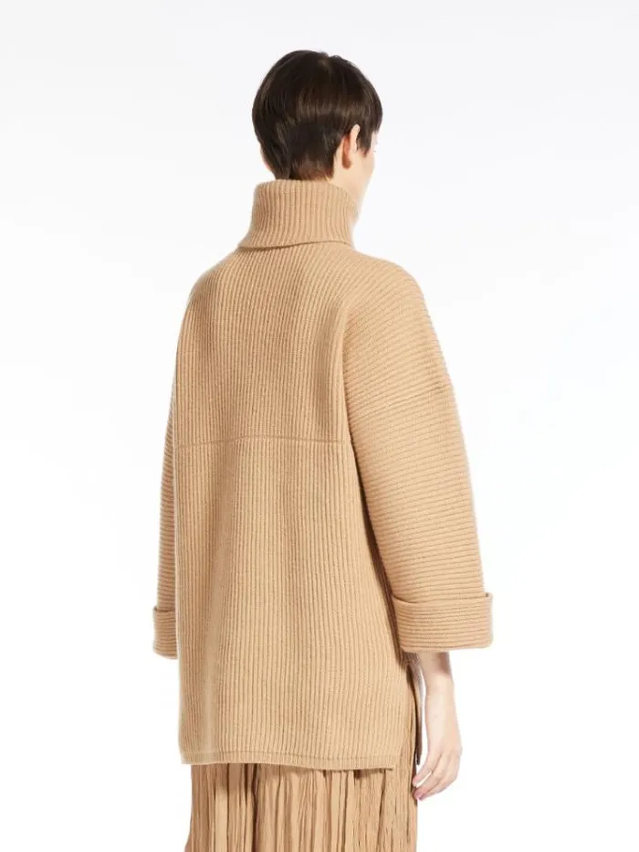 Woman Loose Wool And Cashmere Pullover Camel Maxmara Knitwear And Sweatshirts Woman Loose Wool And Cashmere Pullover Camel Maxmara Knitwear And Sweatshirts