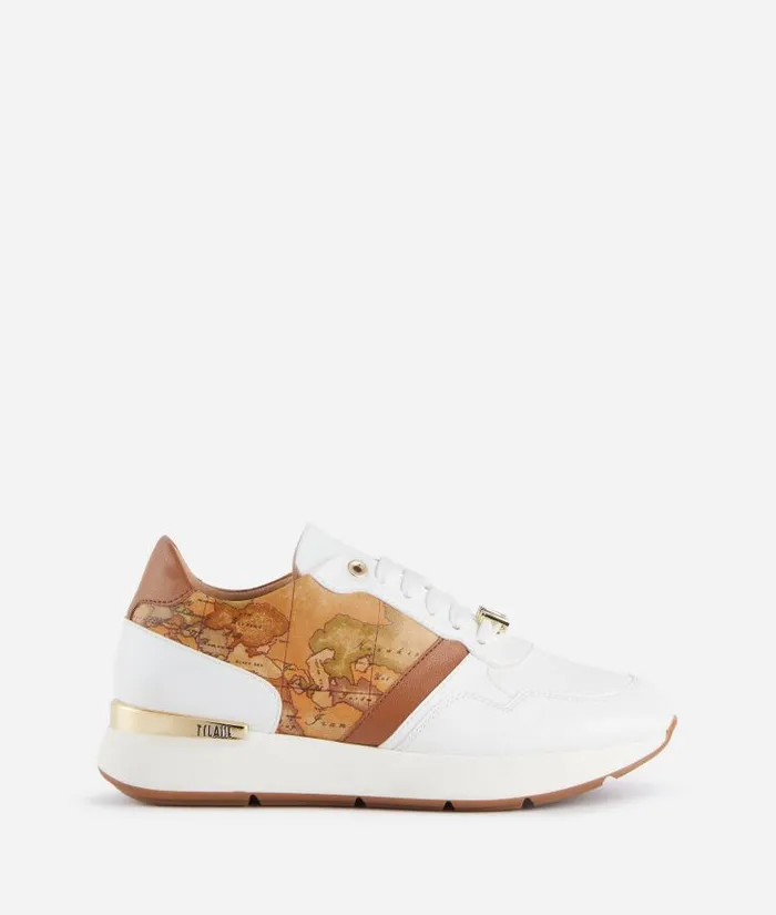 Woman Sneakers Alviero Martini Faux Napa Leather Running Shoes With 1 Classe Charm White Woman Sneakers Alviero Martini Faux Napa Leather Running Shoes With 1 Classe Charm White