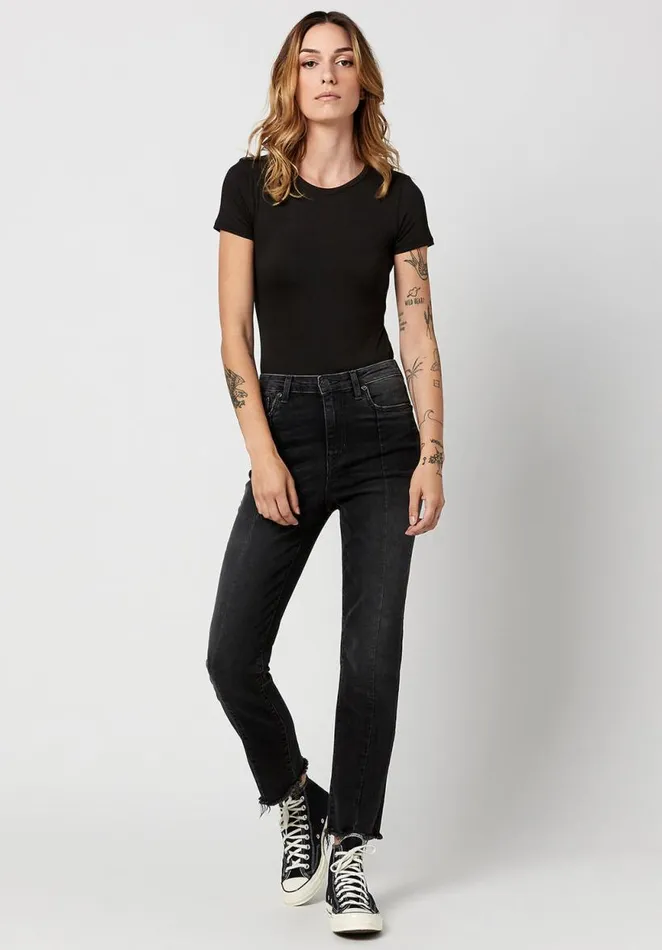 Women High Rise Straight Jayden Dark and Worn Jeans Black Buffalo David Bitton Straight Leg