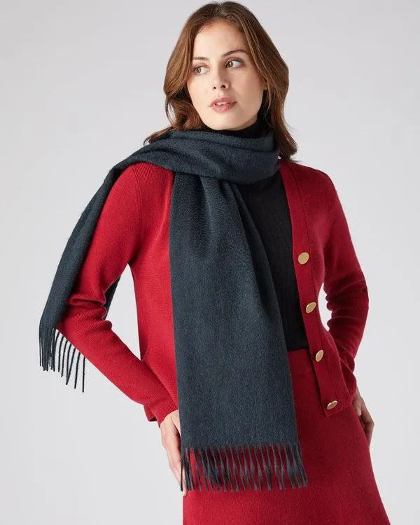 WomenMen Unisex Woven Cashmere ScarfIn Grigio Blue Grigio Blue NPeal Cashmere Scarves