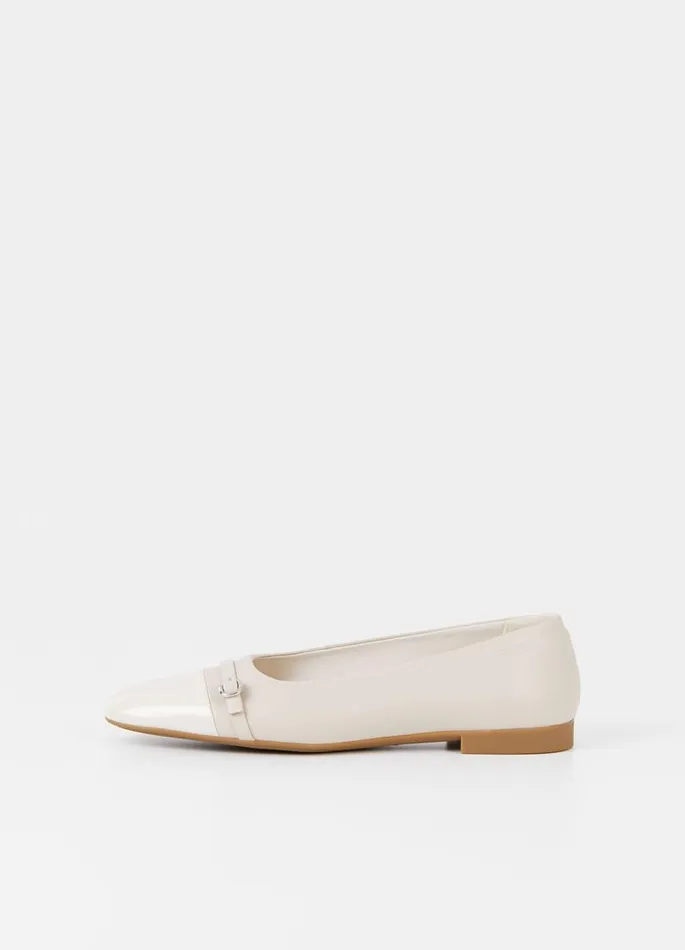 Women Vagabond Ballet Flats SIBEL SHOES Offwhite Leatherpatent