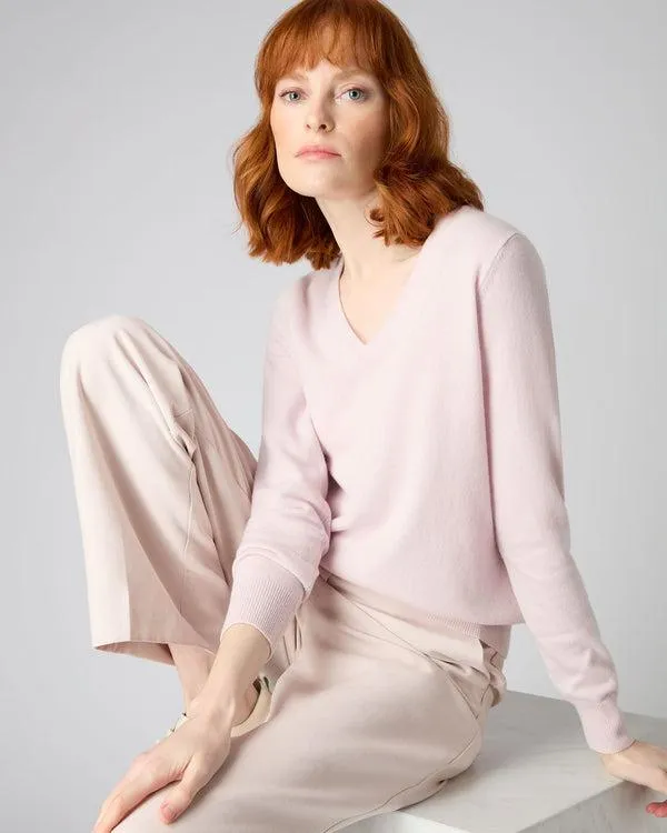 Women Women039s V Neck Cashmere SweaterIn Quartz Pink Quartz Pink NPeal V Necks